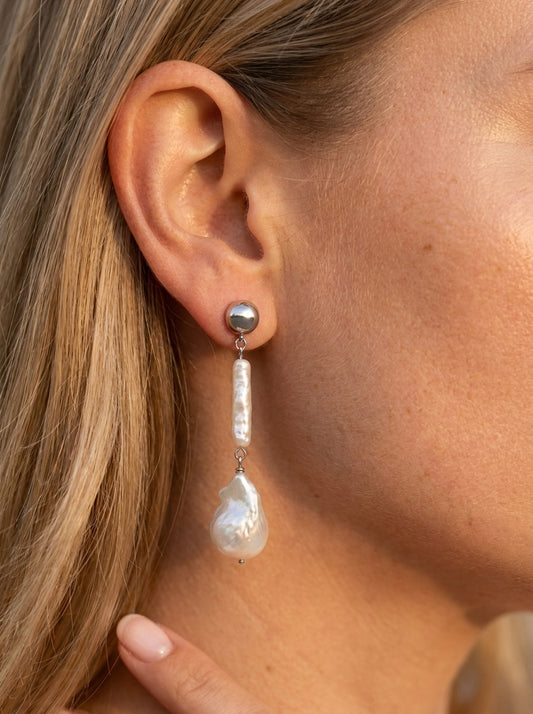 C'est Magnifique Earrings