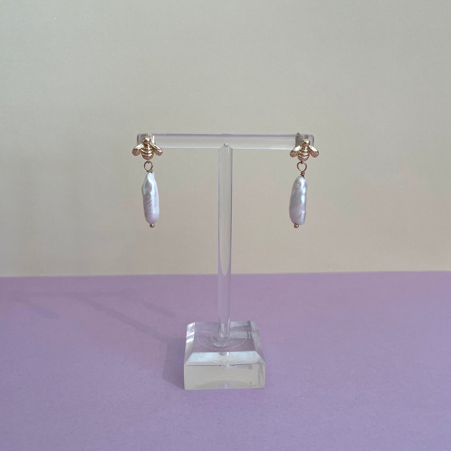 Drop Pearl Bumble Bees