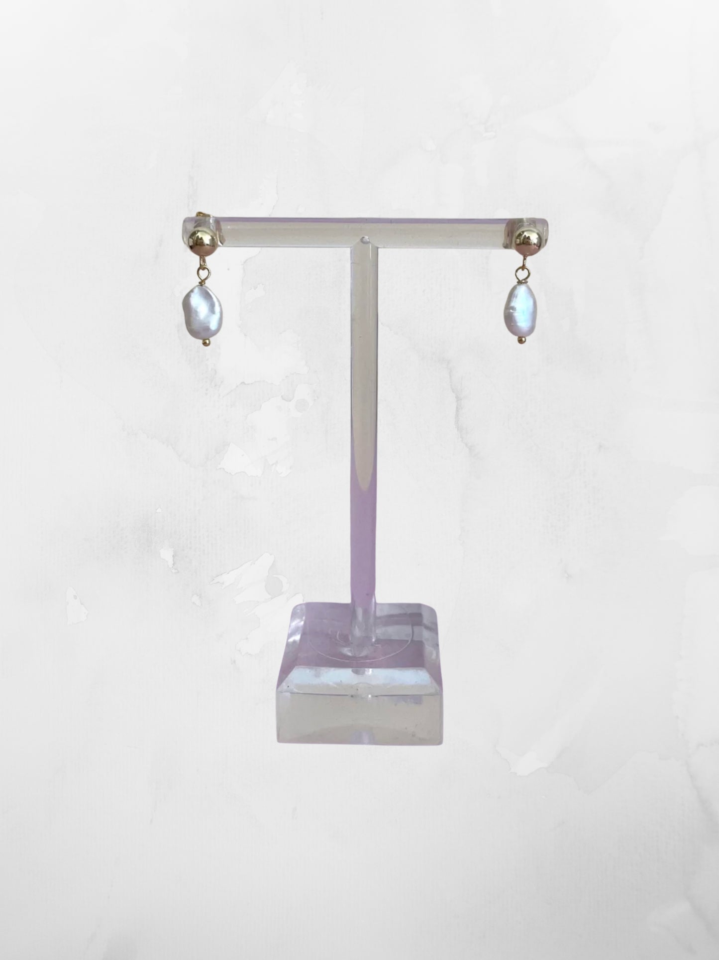 Dot Pearl Earrings